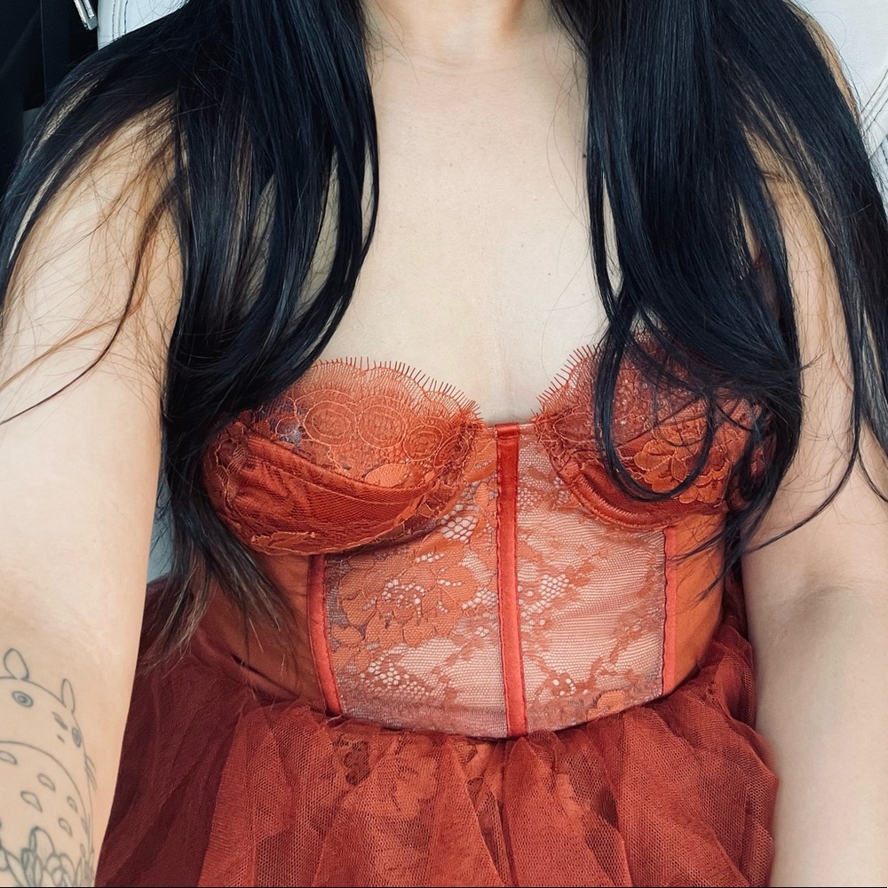 For Love & Lemons - Picture 4 of 4
